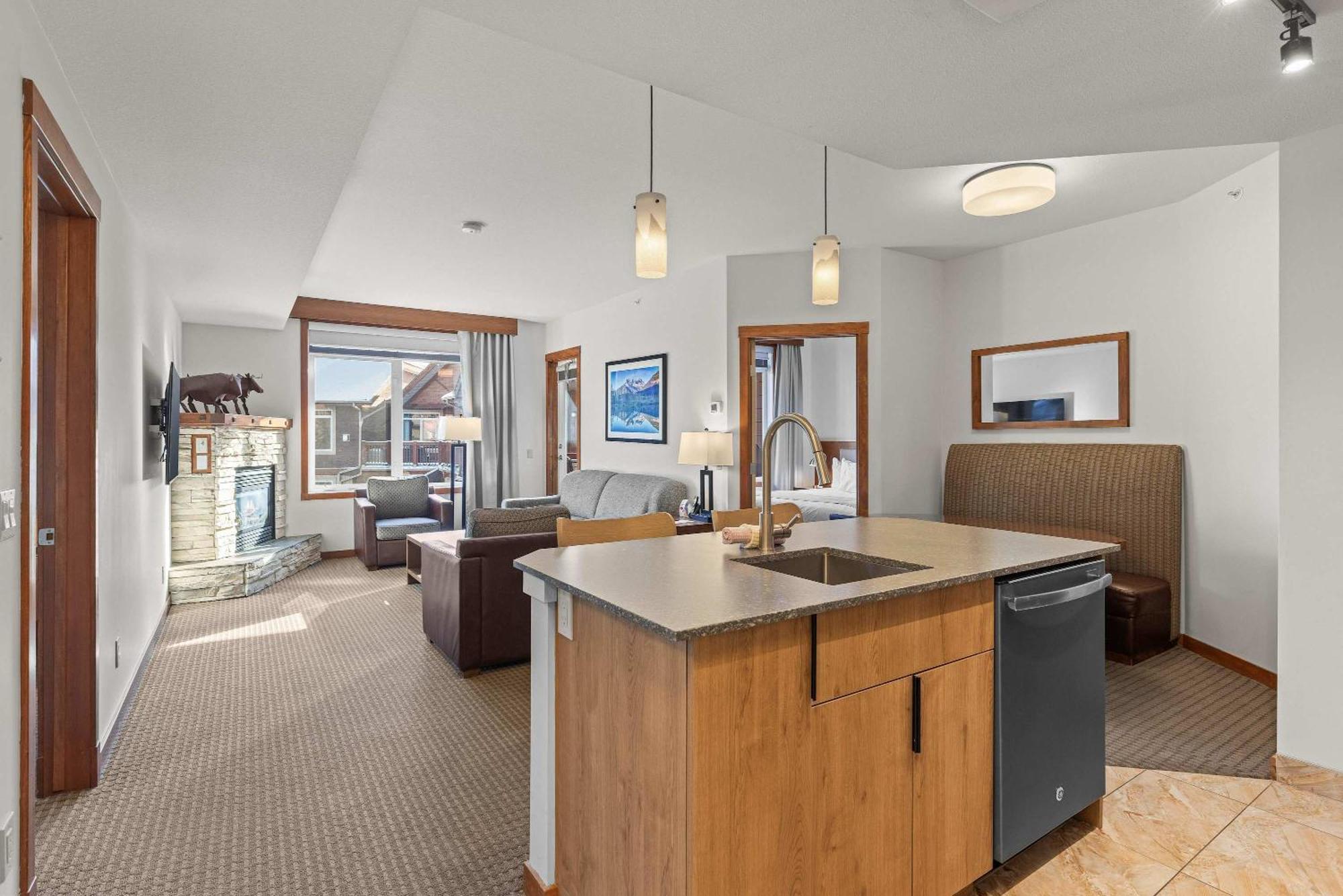 Falcon Crest Sunrise Retreat Holiday home *