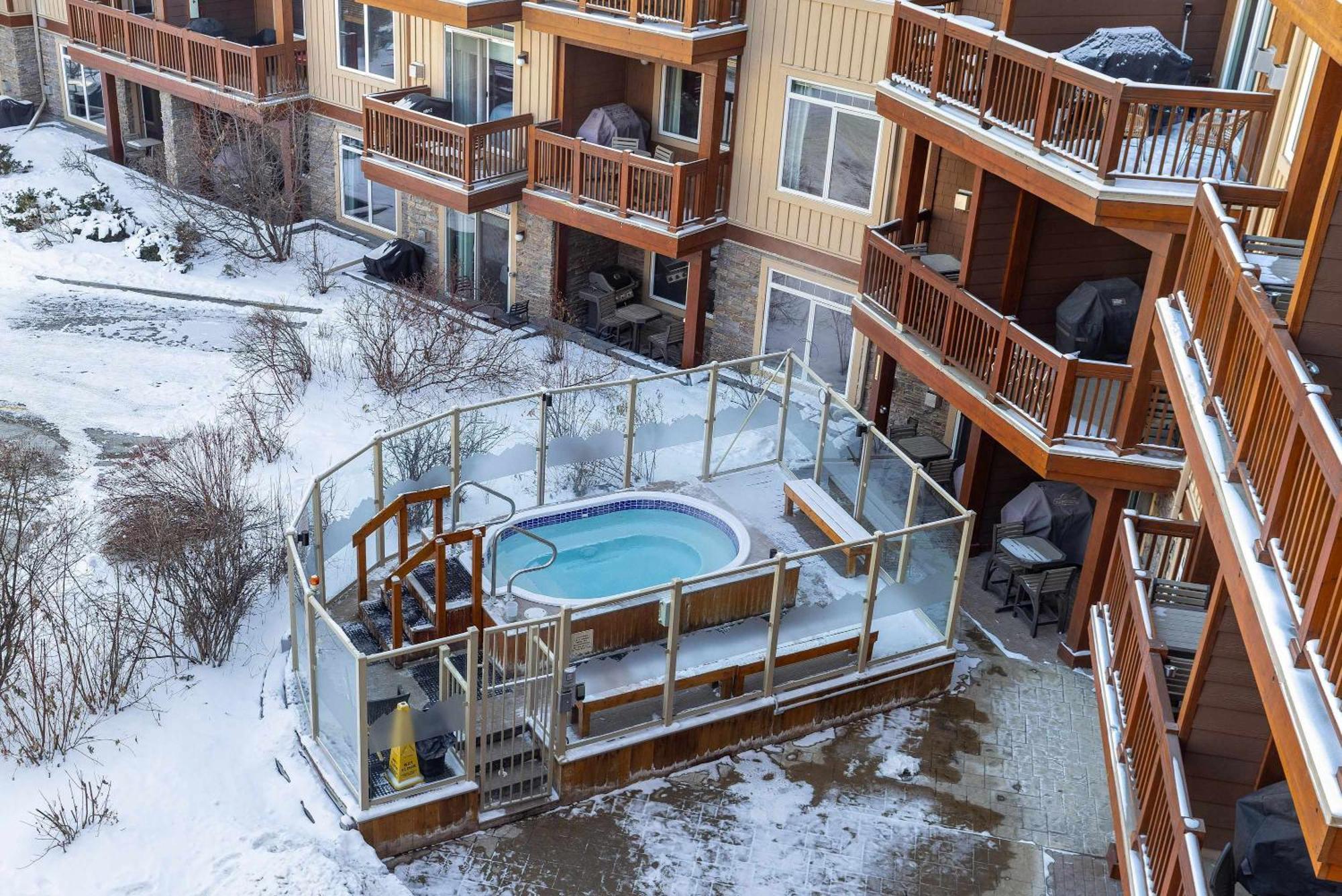Holiday home Falcon Crest Sunrise Retreat Canmore